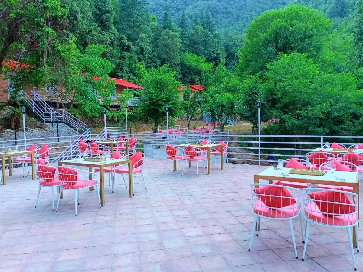Aamod At Shoghi Luxury Cottage Resort Shimla Esterno foto