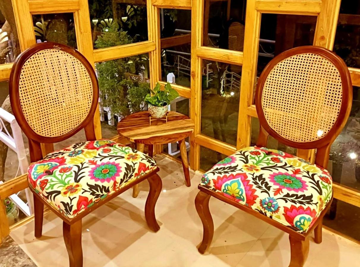 Aamod At Shoghi Luxury Cottage Resort Shimla Esterno foto