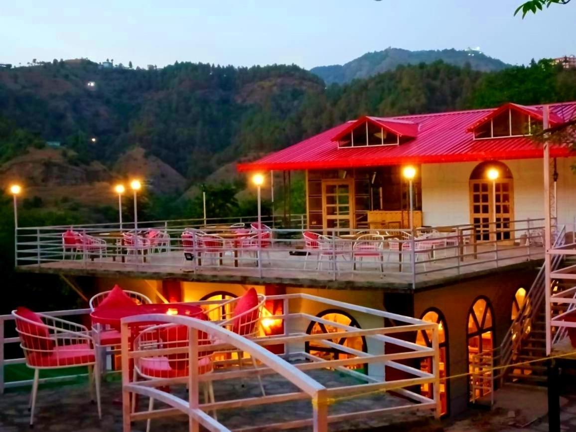 Aamod At Shoghi Luxury Cottage Resort Shimla Esterno foto