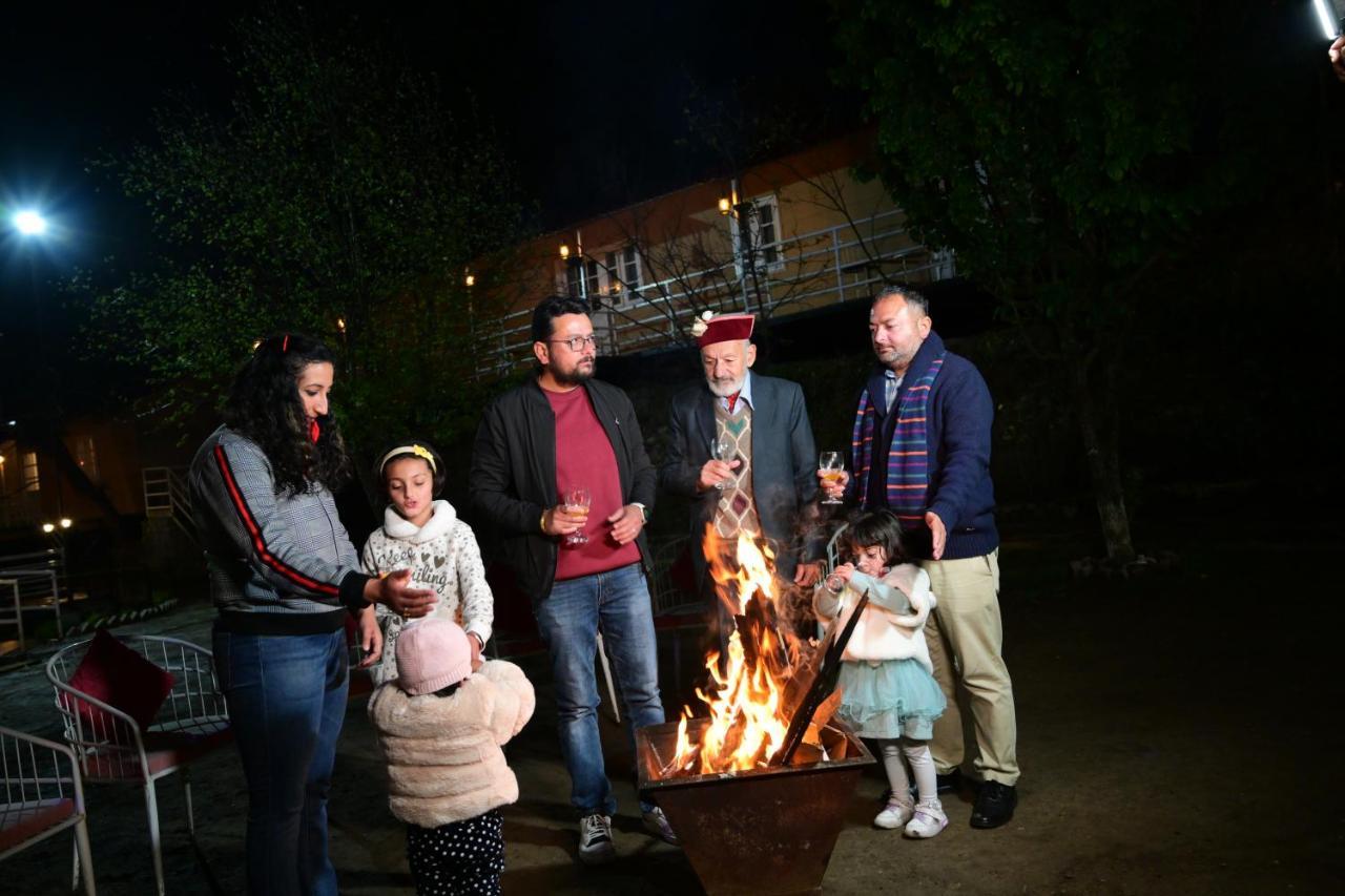 Aamod At Shoghi Luxury Cottage Resort Shimla Esterno foto